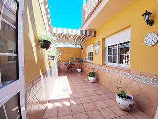 Miete Etagenwohnung in Fuente Alegre - El Chaparral - Los Morales. Casa de 3 hab en puerto de la torre, málaga.