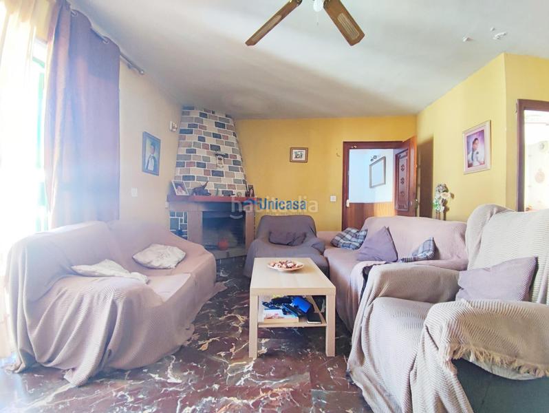 Foto 4a31cec3-7b15-4bf9-b06c-c20eb7e78905. Casa amb aparcament a Los Almendros - El Limonero - El Tomillar Málaga