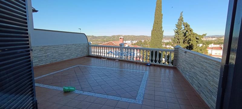 Foto 26a6115f-eb43-46cc-815f-6742d4f00c26. Casa adossada amb aparcament piscina a Los Almendros - El Limonero - El Tomillar Málaga