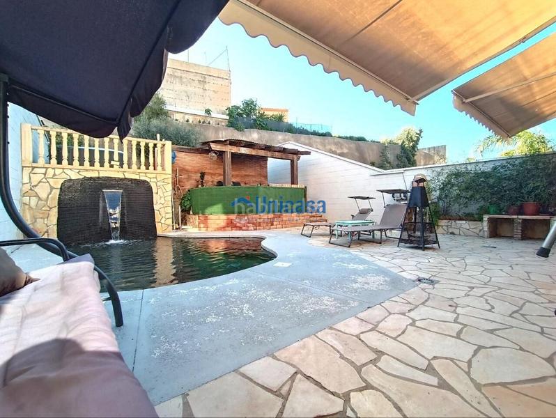 Foto 289e565c-252f-4149-b022-fb657b43201a. Casa adossada amb aparcament piscina a Los Almendros - El Limonero - El Tomillar Málaga