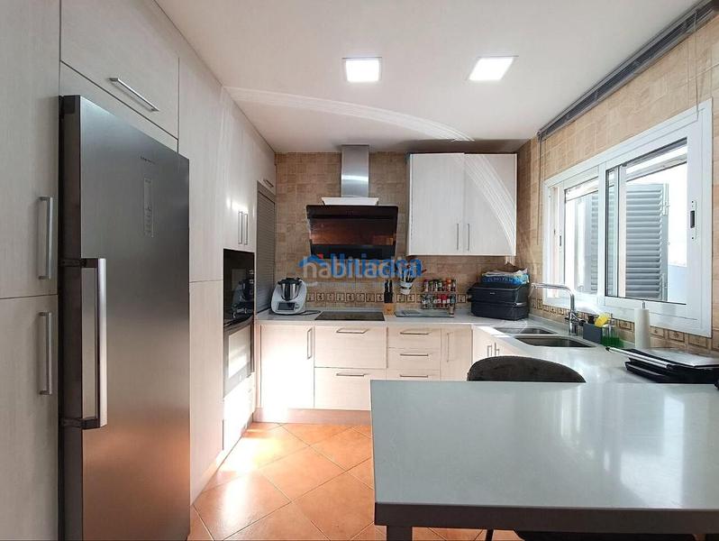 Foto 66f188ff-d802-4e98-915a-a2e074397f31. Casa adossada amb aparcament piscina a Los Almendros - El Limonero - El Tomillar Málaga