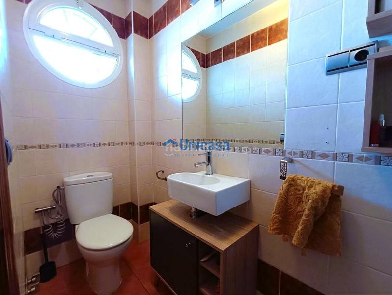 Foto b8a73b14-159b-4515-8007-ad2ae7403033. Casa adossada amb aparcament piscina a Los Almendros - El Limonero - El Tomillar Málaga