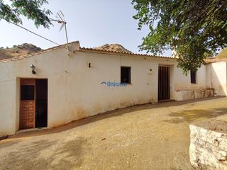 Masia a El Cortijuelo. Terreno rústico con vivienda para reformar y gran potencial agrí