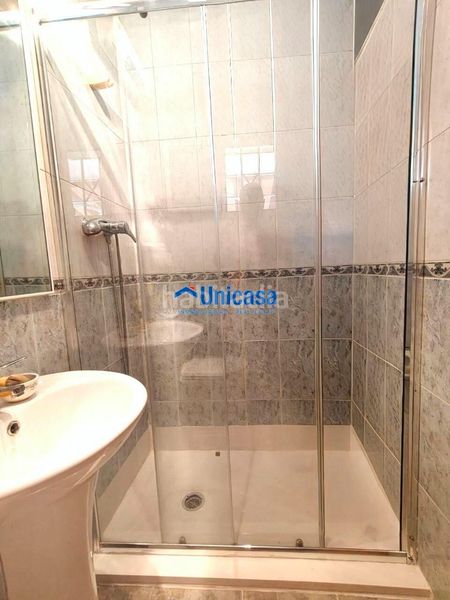 Foto 1f9ac5a2-556e-4372-8d61-ff34d63a1165. Casa adossada amb aparcament a Santa Isabel Málaga