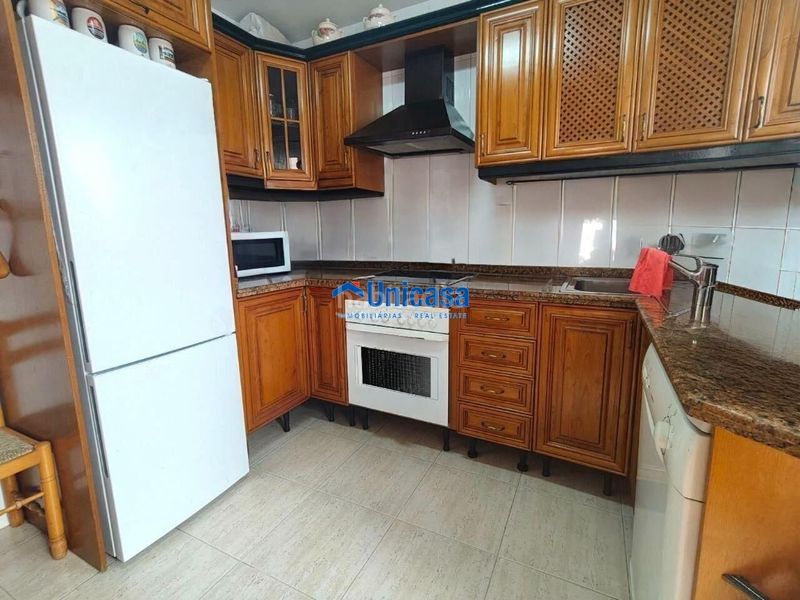 Foto 7be0995c-d791-40b3-8327-552be1aa555c. Casa adossada amb aparcament a Santa Isabel Málaga