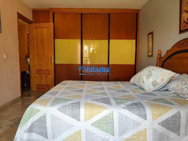 Foto 80c5853c-cb76-4c04-938d-20efd3282249. Casa adossada amb aparcament a Santa Isabel Málaga