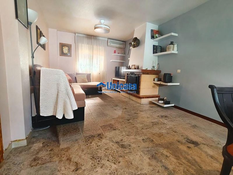 Foto abd04141-7d86-4aa4-b1b5-2919305d99a0. Casa adossada amb aparcament a Santa Isabel Málaga