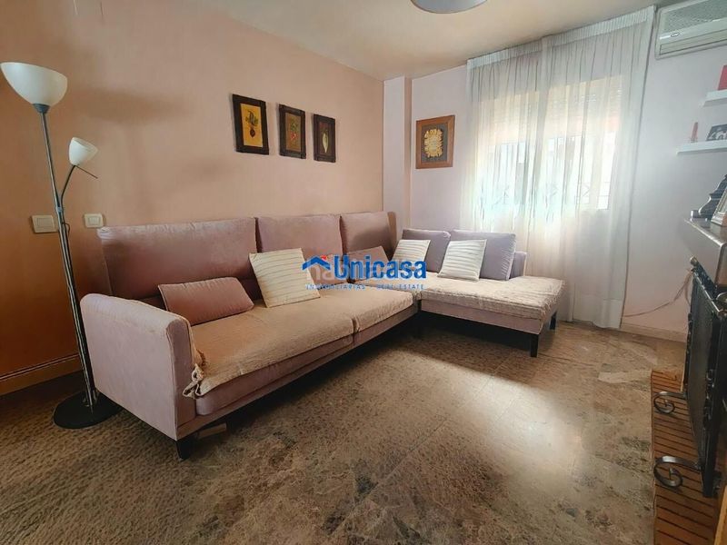 Foto e3edc6d5-0ac6-433b-9284-a7ff09b6bef2. Casa adossada amb aparcament a Santa Isabel Málaga