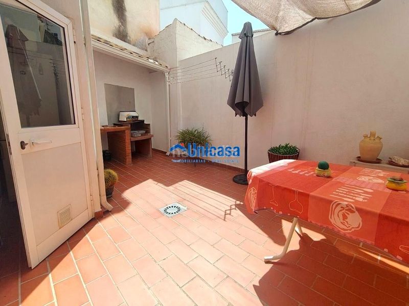 Foto eb8b3595-47e9-46a1-b462-10ad42ecddb2. Casa adossada amb aparcament a Santa Isabel Málaga