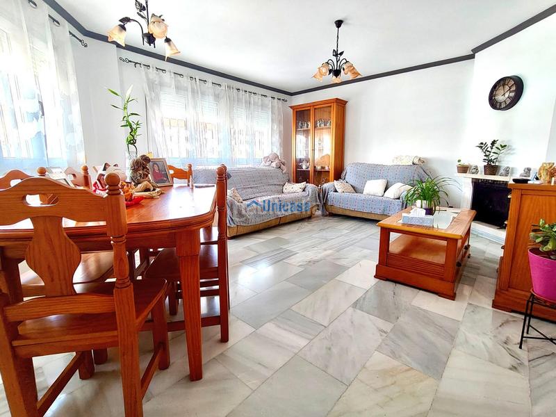 Foto c4c92c64-e470-454f-a90c-38479cb0be60. Casa adossada a Los Almendros - El Limonero - El Tomillar Málaga