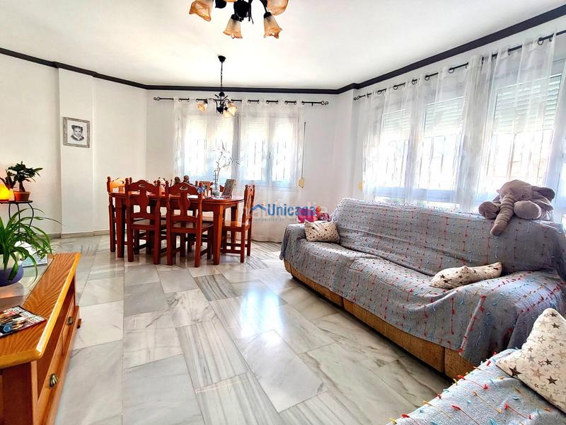 Foto f0a636e7-74fc-44a5-abac-6950b1a58ac4. Casa adossada a Los Almendros - El Limonero - El Tomillar Málaga