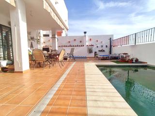 Xalet a Fuente Alegre - El Chaparral - Los Morales. Tu nuevo hogar con piscina privada te espera!