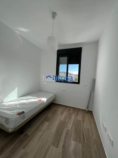 Foto 1a11493d-a7ab-41a4-8403-b1a4daa60058. Piso  seminuevo con terraza, piscina y garaje en el cañaveral puerto de la torre, en Málaga
