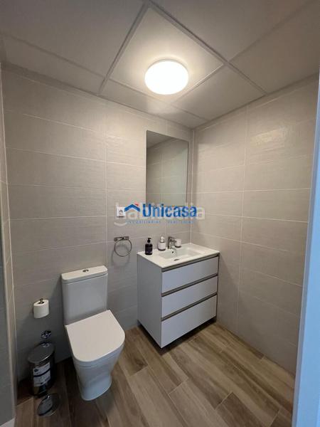 Foto 55ce450a-3981-4c87-8c0e-8ff6ec2eea06. Piso  seminuevo con terraza, piscina y garaje en el cañaveral puerto de la torre, en Málaga