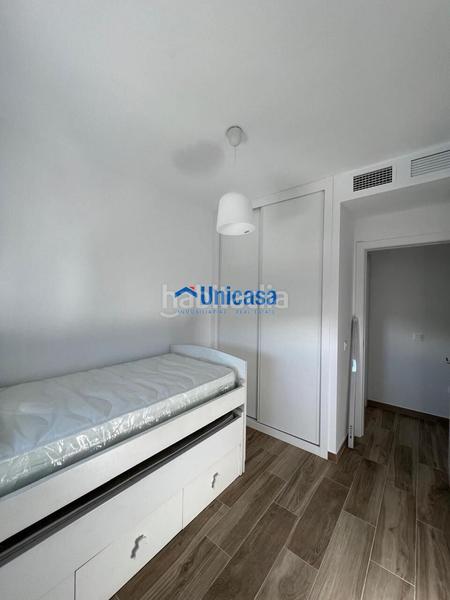 Foto 9eb02f53-cc7c-4f3f-99c2-2b6bd49435aa. Piso  seminuevo con terraza, piscina y garaje en el cañaveral puerto de la torre, en Málaga