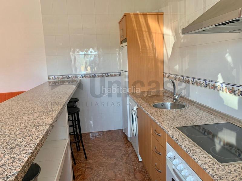 Foto f4e323a4-d2c1-4cf1-950d-ceb61201ef28. Chalet avec parking dans Almogía