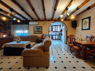 Pis a Campanillas. Espacio de sobra y terraza con barbacoa!