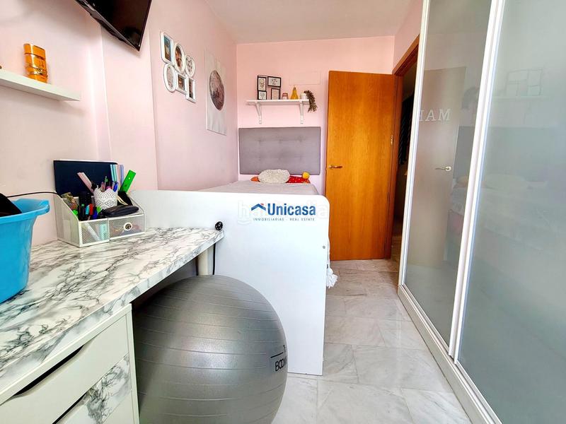 Foto 9e5834b8-dd99-42fe-8285-6c21d72be424. Casa adossada amb calefacció aparcament piscina a Málaga