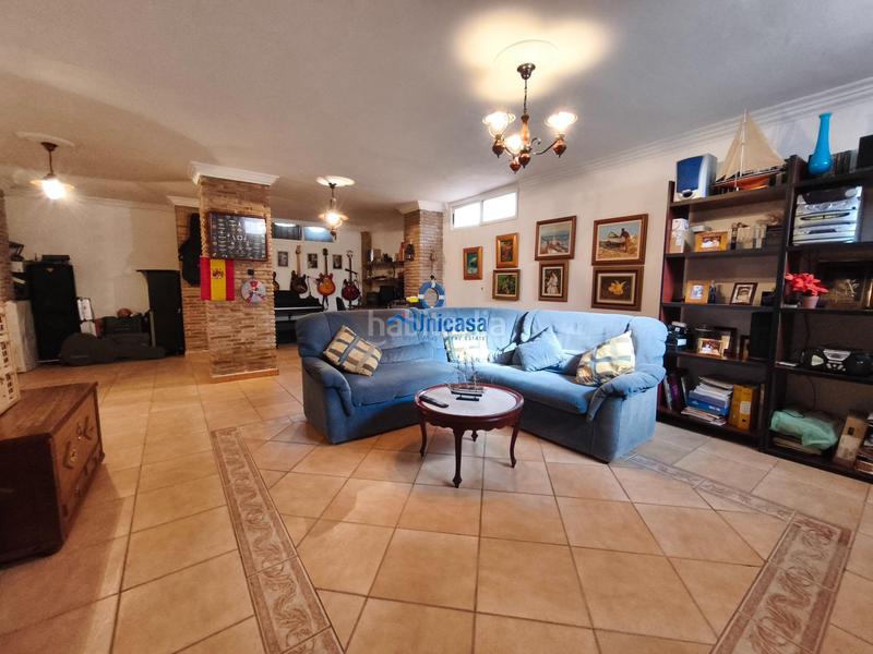 Foto 19b22c32-f0bb-4ff3-a7b7-f944999c6e28. Maison jumelée avec parking dans Los Almendros - El Limonero - El Tomillar Málaga