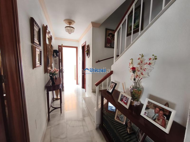 Foto 323ae6b3-d7eb-41ff-a649-6f2551871304. Maison jumelée avec parking dans Los Almendros - El Limonero - El Tomillar Málaga