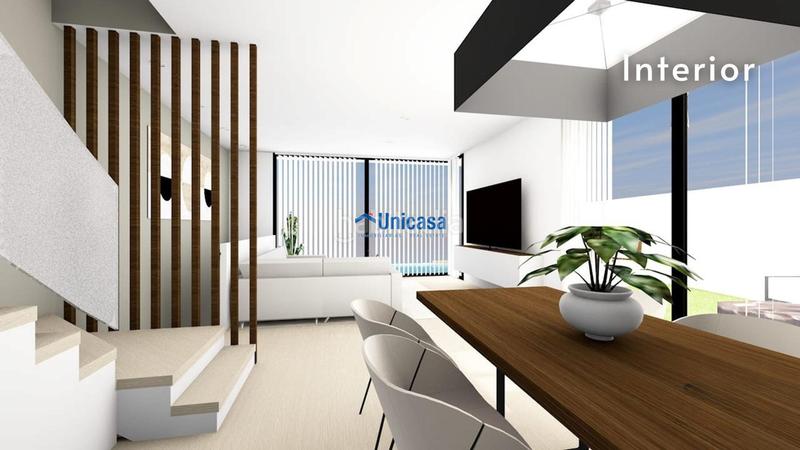 Foto b6ad6024-d348-4f52-bd10-d44d9f1cd2bf. Casa aparellada amb calefacció aparcament piscina a Málaga