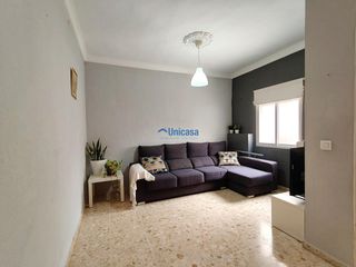 Pis a Fuente Alegre - El Chaparral - Los Morales. Oportunidad! piso de 2 habitaciones con patio para reformar en z
