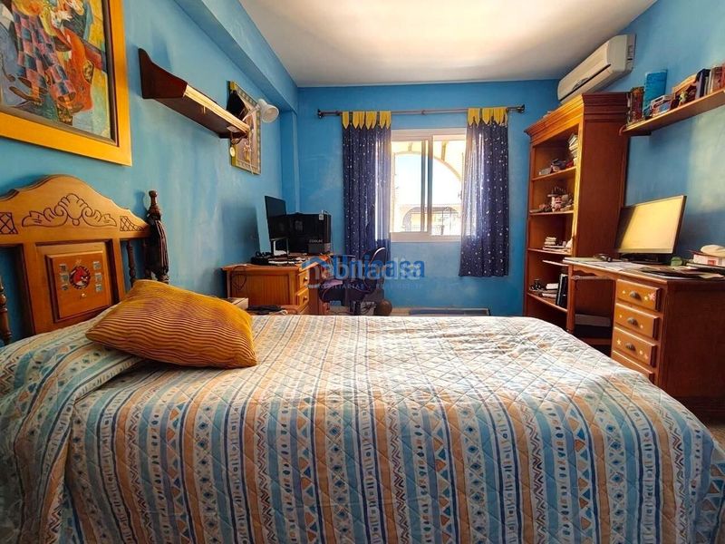 Foto ed09c436-b30a-4cb8-83f0-5805be157f12. Casa adossada amb aparcament a Los Almendros - El Limonero - El Tomillar Málaga