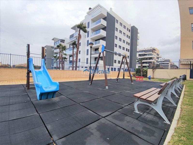 Foto a428bd0a-2af0-42d2-b0cf-fd5f1da4fa8c. Pis amb aparcament piscina a El Consul - Ciudad Universitaria - El Romeral Málaga