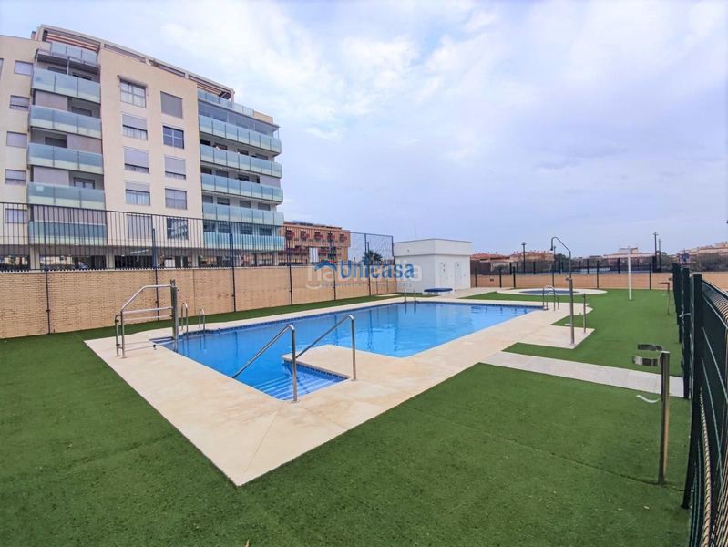 Foto ecd069fe-e0cf-45f2-a6aa-06a48eda1190. Pis amb aparcament piscina a El Consul - Ciudad Universitaria - El Romeral Málaga