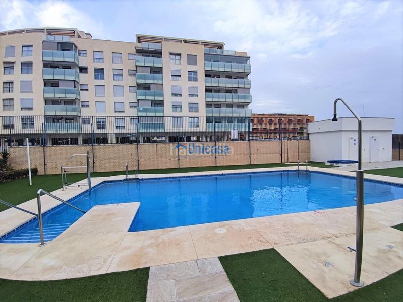 Foto ed05640f-60b3-4023-88b0-f2e726f894ec. Pis amb aparcament piscina a El Consul - Ciudad Universitaria - El Romeral Málaga