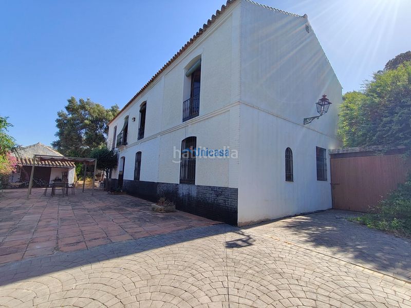 Foto b5dac0b8-0f60-41af-b953-ec24e03cf0b5. Casa amb aparcament a Campanillas Málaga
