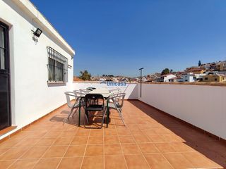 Lloguer Pis a Santa Isabel. Piso en primera planta  4 habitaciones  terraza  admite mascotas