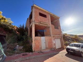 Casa a schiera  Calle calle mariano del pino márquez. Vivienda en construcción con proyecto visado y posibilidad de cr