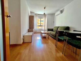 Flat in La Trinidad. Tu primera vivienda con todo lo que necesitas! garaje, trastero