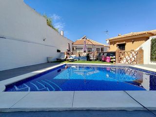 Casa aparellada a Fuente Alegre - El Chaparral - Los Morales