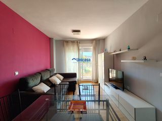 Rent Flat  Calle calle pepa flores 'marisol'. Alquiler temporal  de septiembre a junio  exclusivo para profesi