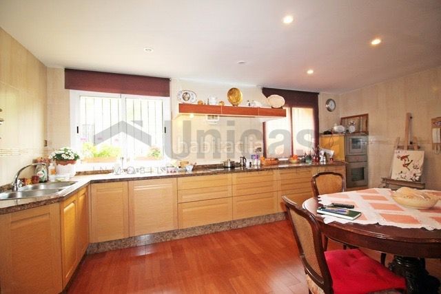 Foto bc7927ba-a6ea-46a7-aec5-3d893bf19c70. Chalet with pool in Fuente Alegre - El Chaparral - Los Morales Málaga