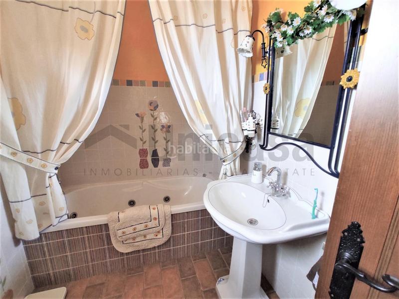 Foto 12af3363-c506-46d2-8a57-9e84c3aaaa25. Xalet amb aparcament piscina a Puertosol Málaga