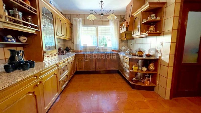 Foto 324a88e3-d2ae-4368-9ead-d43d3e818f9d. Xalet amb aparcament piscina a Puertosol Málaga