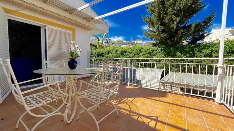 Foto 842dbb16-9b84-4220-8ab8-9d806bc5ea93. Xalet amb aparcament piscina a Puertosol Málaga