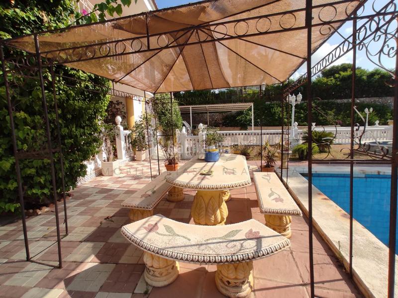 Foto a7984136-959f-421b-8126-58c566356669. Xalet amb aparcament piscina a Puertosol Málaga