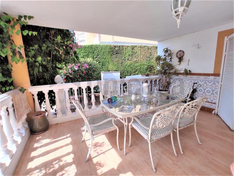 Foto c37cc5e4-7b5d-41d3-9bd4-b3d4a6c49f5e. Xalet amb aparcament piscina a Puertosol Málaga