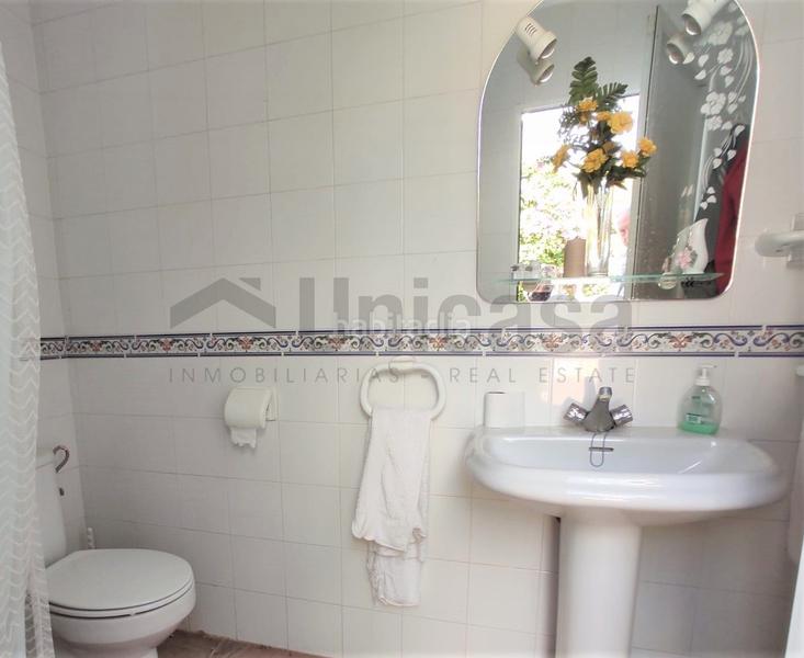 Foto dc638bcc-326a-48ab-b12a-3288e898874b. Xalet amb aparcament piscina a Puertosol Málaga