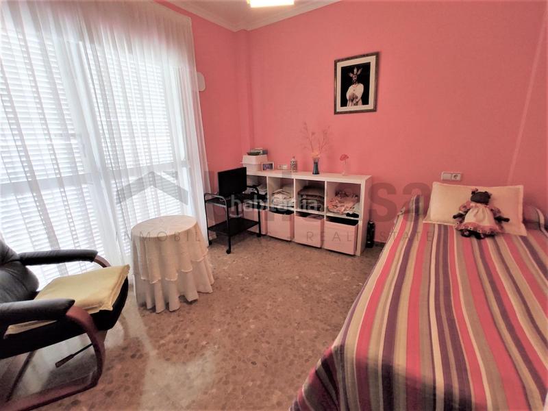 Foto fd2047d3-f222-49c4-9a73-e8bdd7d56154. Xalet amb aparcament piscina a Puertosol Málaga