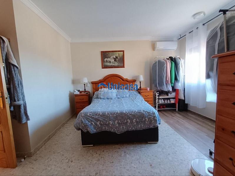 Foto 2bdb41c0-b02c-48c2-97b5-0ee4870fbae1. Chalet gran chalet independiente en zona el chaparral, puerto de la torre en Málaga