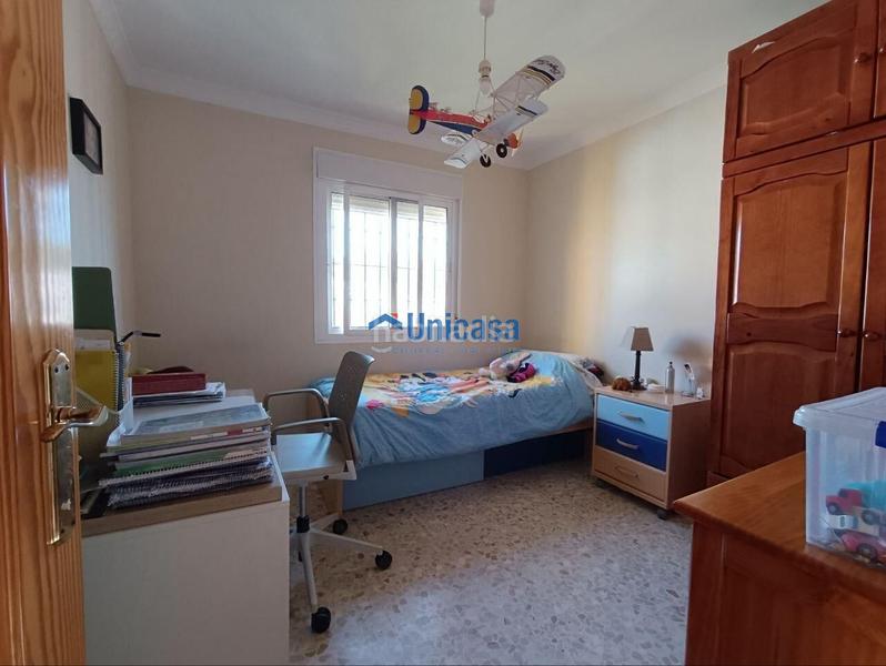 Foto 3477023c-96d6-49fa-aa78-5b57731eb136. Chalet gran chalet independiente en zona el chaparral, puerto de la torre en Málaga