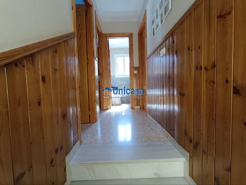 Foto 7305f2a1-1c3a-4742-af07-13a8f297d31a. Chalet gran chalet independiente en zona el chaparral, puerto de la torre en Málaga