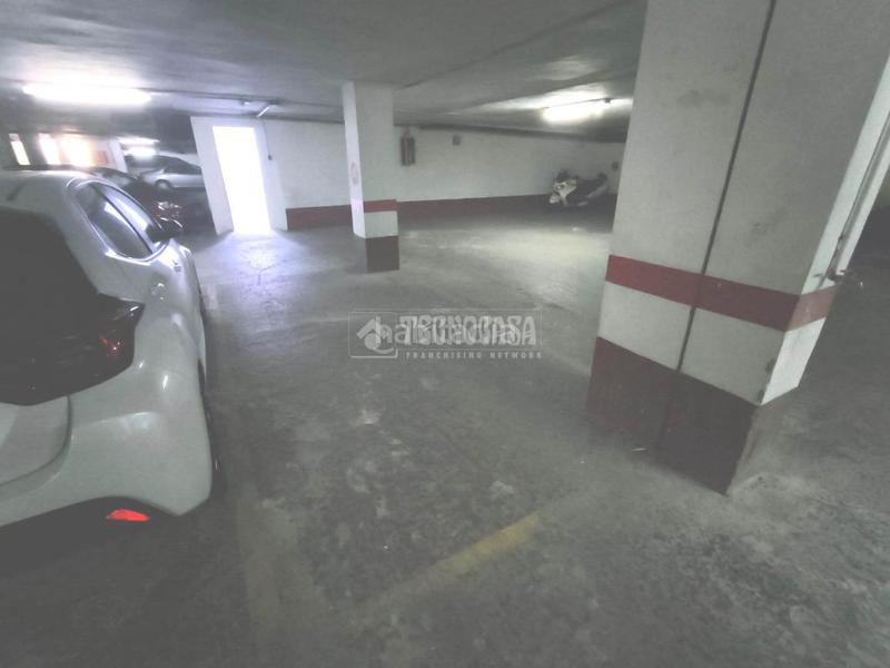 Foto edca0894-8edb-4aa1-96a6-6364673018f9. Posto auto in Paseo Marítimo - San José - La Laguna Cádiz