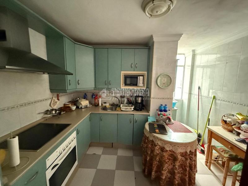 Foto d586c9e7-aa08-493b-8bca-d405f4572c18. Piso  en venta en astilleros - la paz - loreto - el corte inglés Cádiz