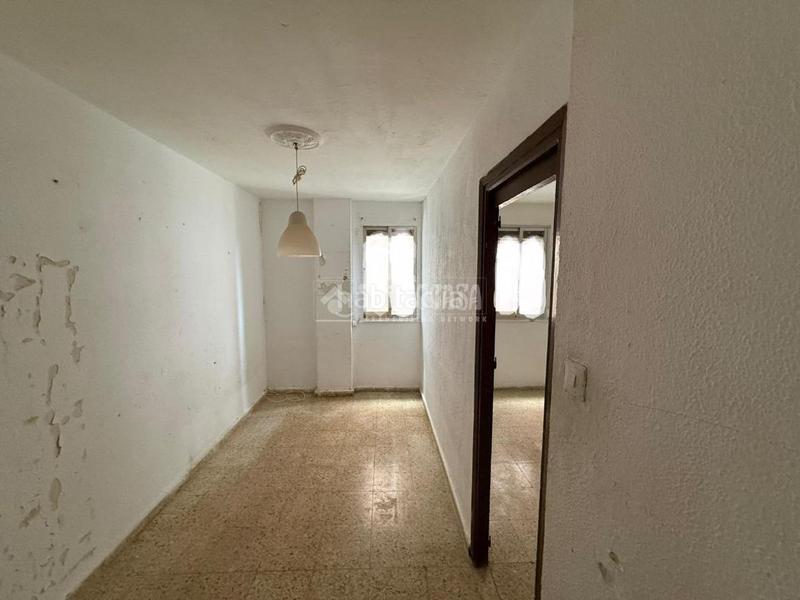 Foto 084a5271-2757-4841-bd5d-4d92efd990e9. Flat in astilleros - la paz - loreto - el corte inglés Cádiz